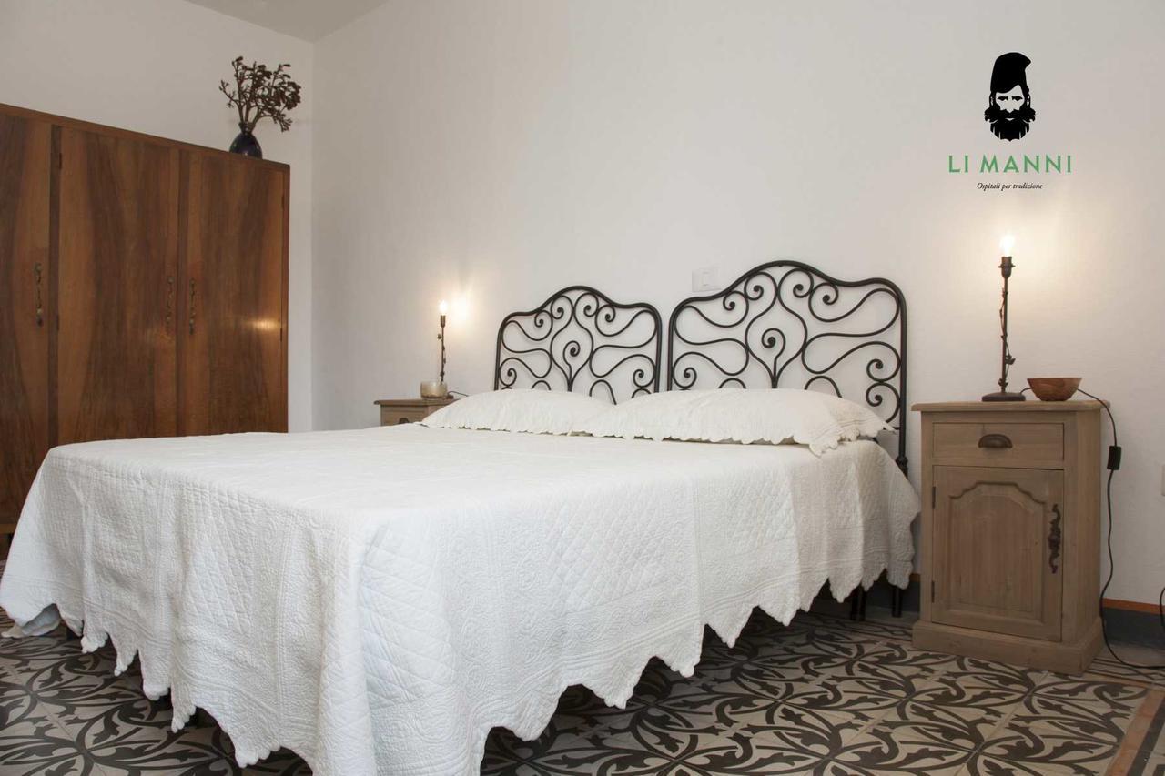 Locanda Li Manni Aggius ภายนอก รูปภาพ